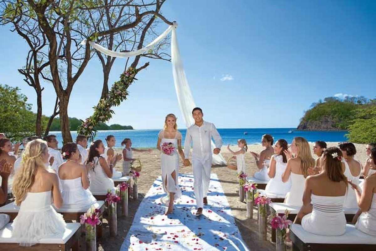 Beach wedding setting