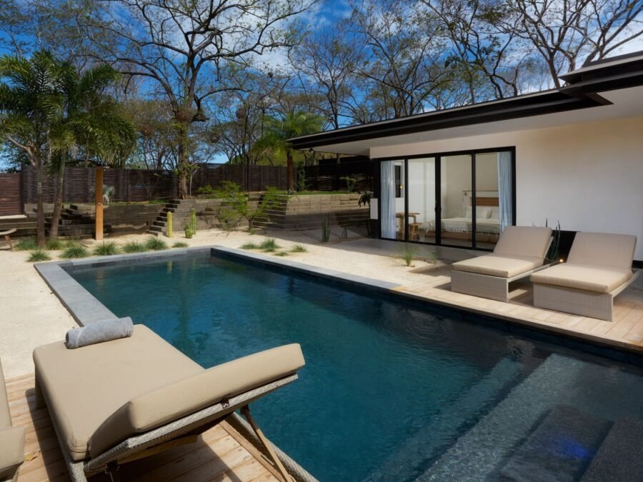 Villa Monoï — luxury villa steps from Playa Langosta, Tamarindo (photo 1)