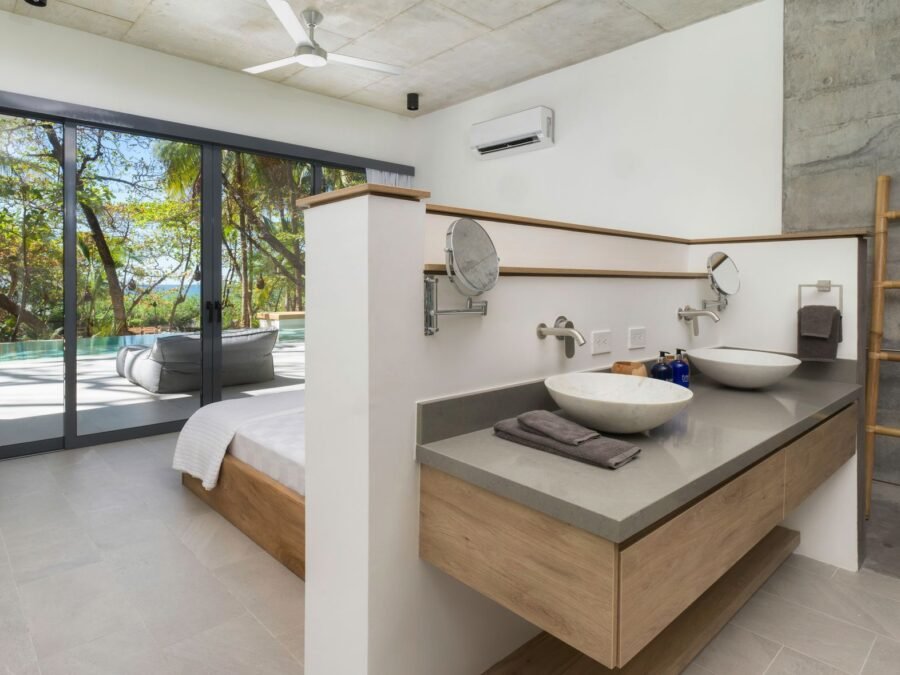 Casa Lanui — beachfront luxury villa in Santa Teresa, Costa Rica (photo 2)